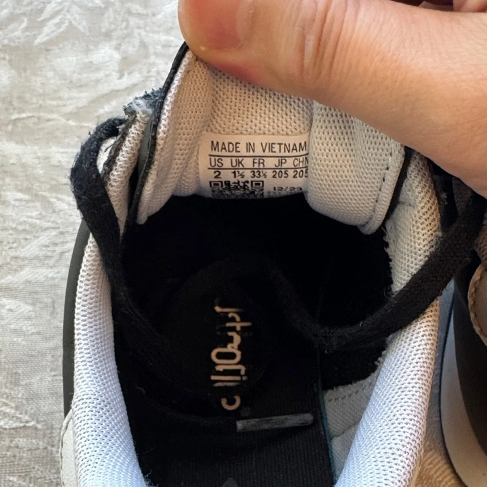 Adidas Kids Black and White Sneakers - Picture 4 of 4